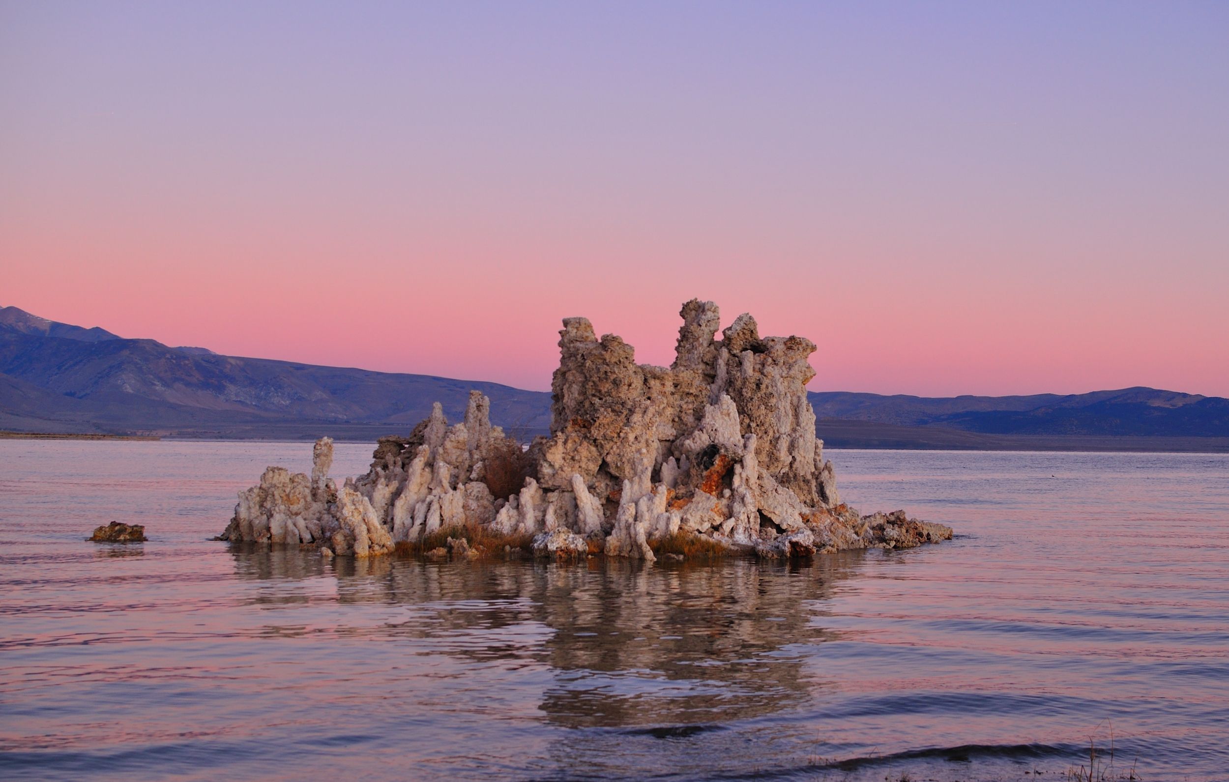 Mono Lake Tufa State Natural Reserve