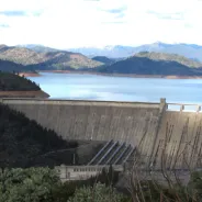 Touren am Shasta Dam