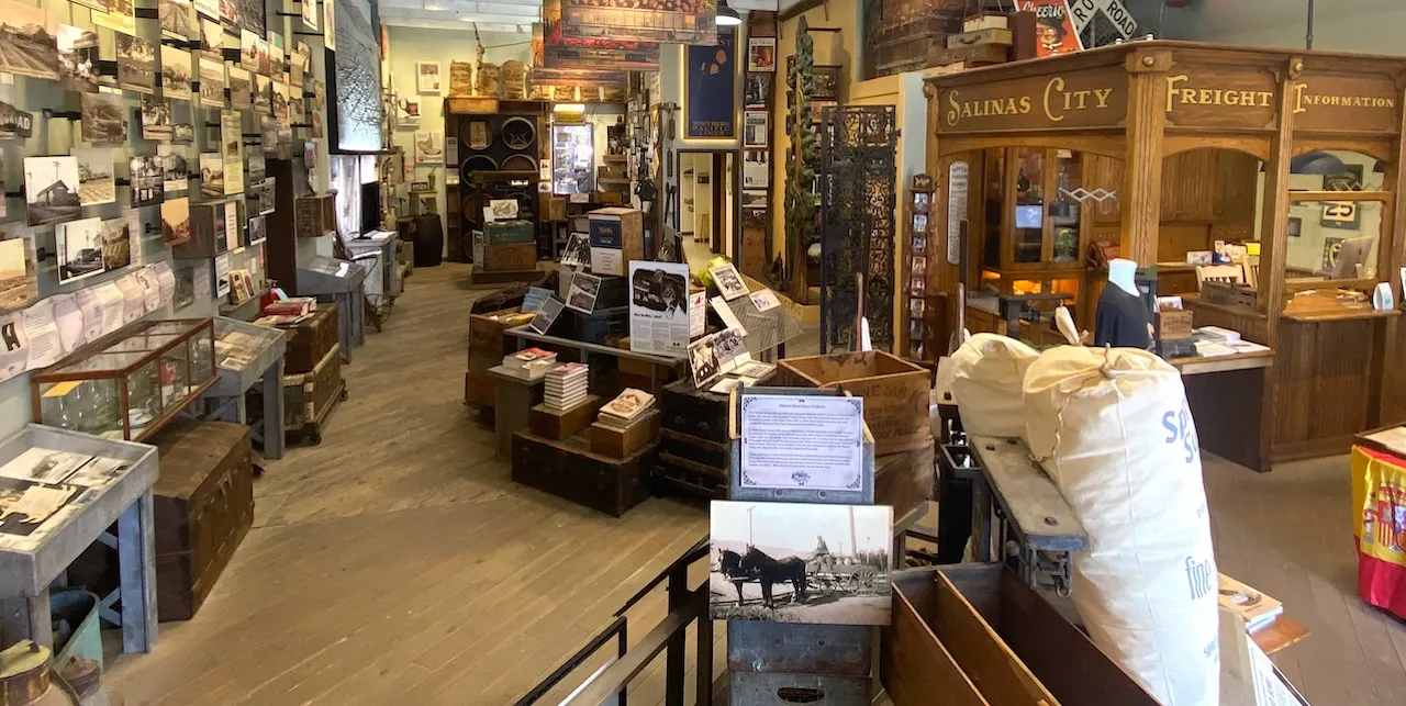 California Welcome Center - Salinas