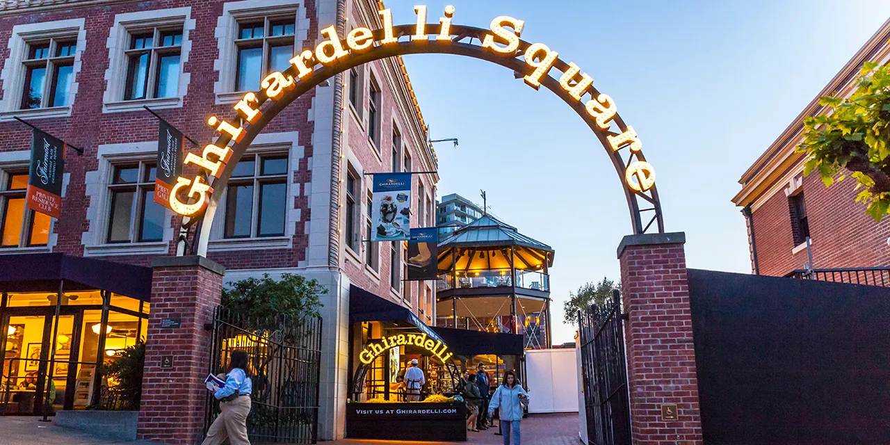当社の at treats chocolate the in Indulge Ghirardelli Company Chocolate 菓子
