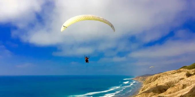 Paragliding in Torrey Pines