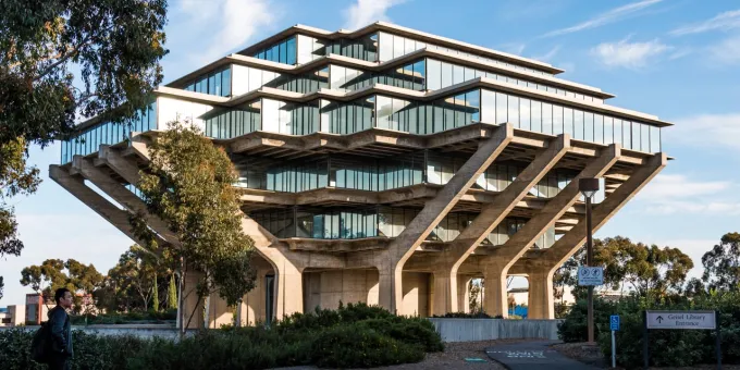 10 California Libraries That Are Worth a Visit