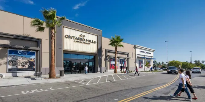 2024 California Visitor's Guide, A to Z Shopping