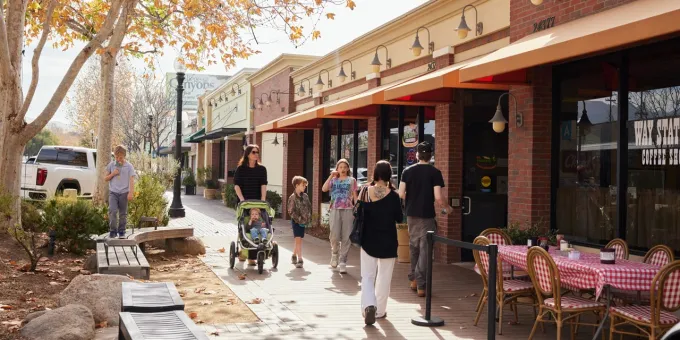 Santa Clarita, Los Angeles, California, Today